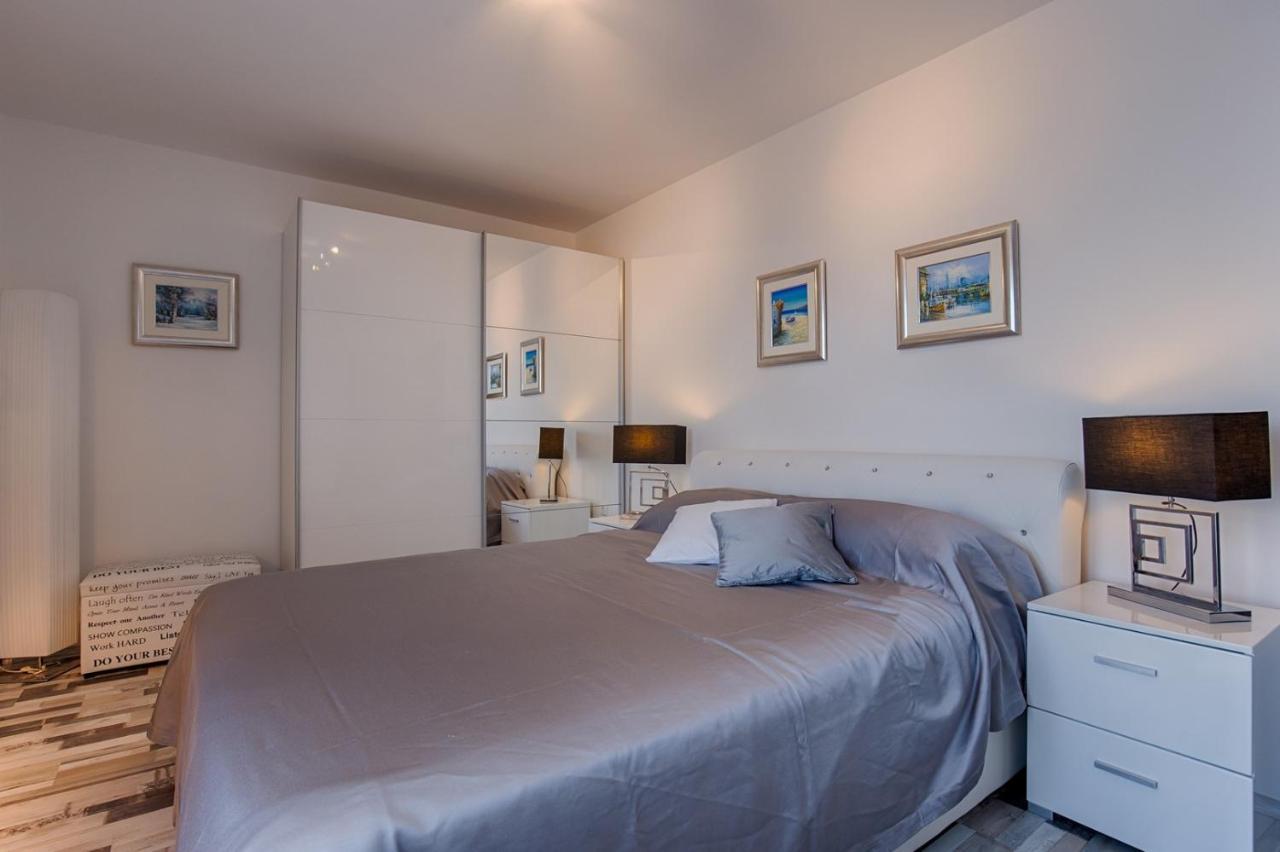 Holiday House Queens With Sea View セルツェ エクステリア 写真